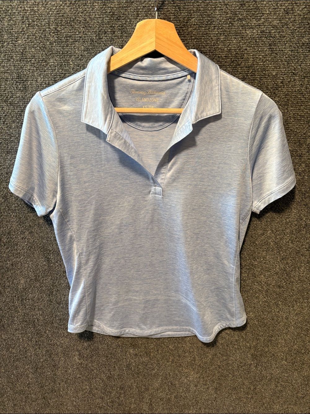 Women’s Tommy Bahama Island Zone Light Blue V-Neck Size: Xtra Small